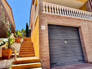 Casa adossada  Carrer atlàntic. A pocos minutos de la playa