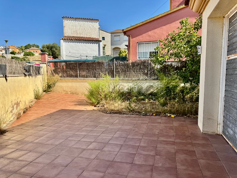 Foto d92b1248-f090-4168-a2b5-619c839fe809. Xalet amb aparcament piscina a La Franquesa-Oasis Park Vendrell (El)