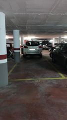 Alquiler Parking coche en Riera gavarra, 44. Parking amplio y de facil acceso