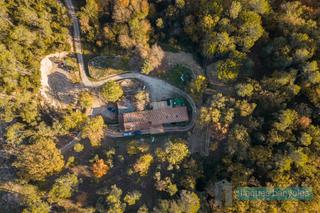 Masia a Porqueres. Finque rustique amb 32 hect. i casa de 600 m2