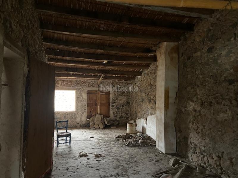 Foto 20759778-27d1-4b7b-98b8-da4edaa0d15a. Masia a carrer travessia ciutadella 11 a Tortellà