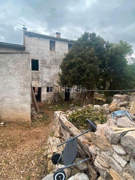 Foto 277c73ef-73ea-4d0d-a2a6-e2547a6b2017. Masia a carrer travessia ciutadella 11 a Tortellà