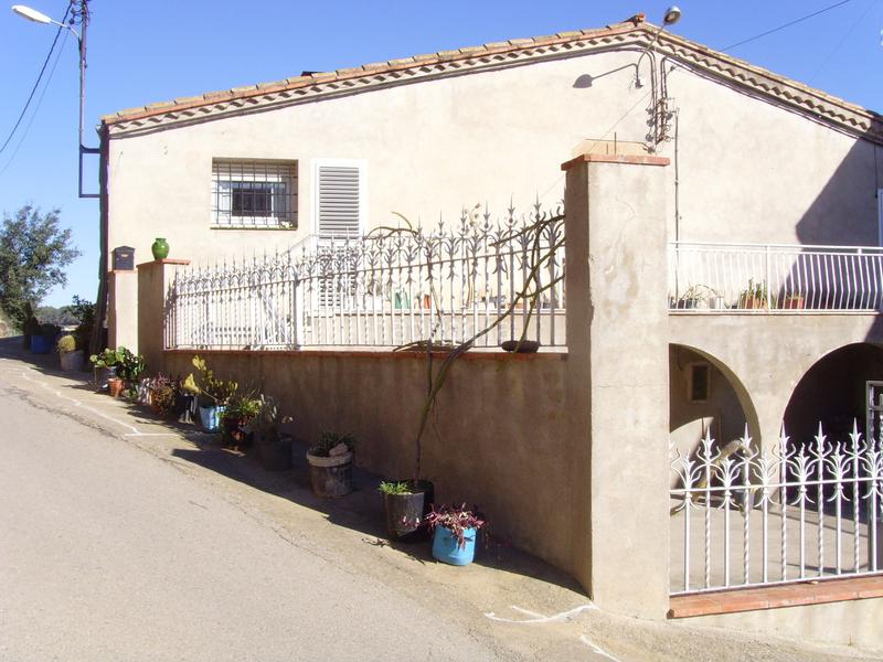 Foto 5110e26d-2a88-4923-a4e8-21ca7e8bbba5. Masía masia per restaurar amb 45.000 m2 de camps en Pontós