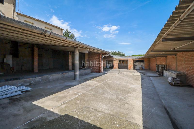 Foto cbe7963e-b138-4738-933e-778b2a46ce59. Masía masia per restaurar amb 45.000 m2 de camps en Pontós