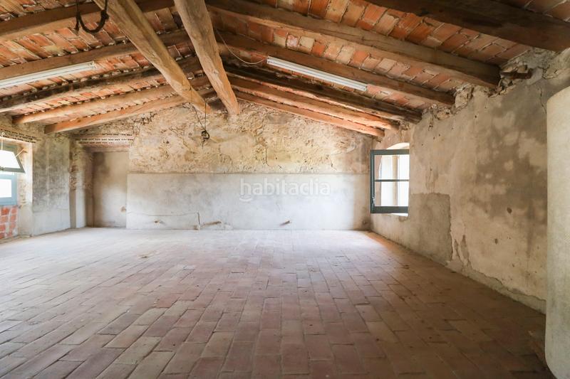 Foto ecf46741-a54a-460a-b7ee-c39efe334d98. Masía masia per restaurar amb 45.000 m2 de camps en Pontós