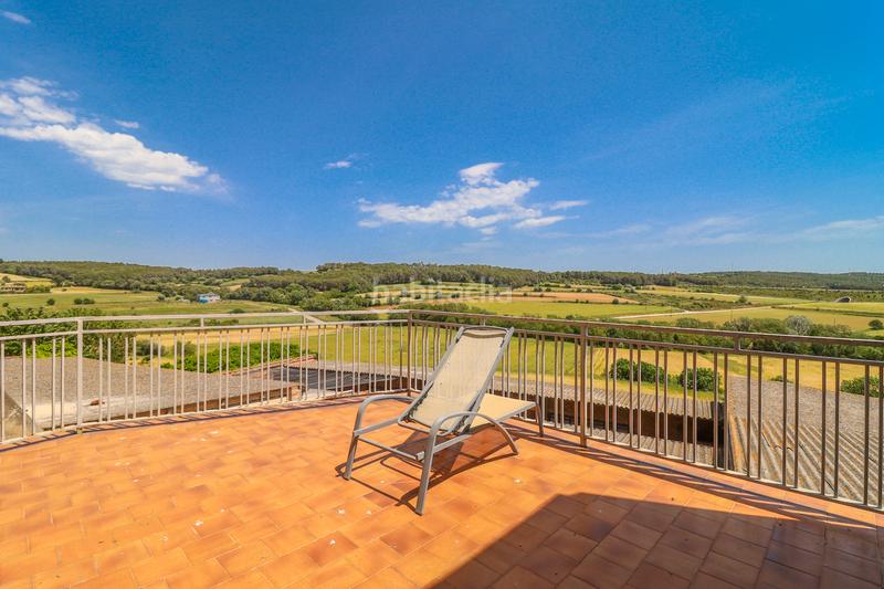 Foto f28fcf08-3bac-4ccd-a574-b38dbbf6f69e. Masía masia per restaurar amb 45.000 m2 de camps en Pontós