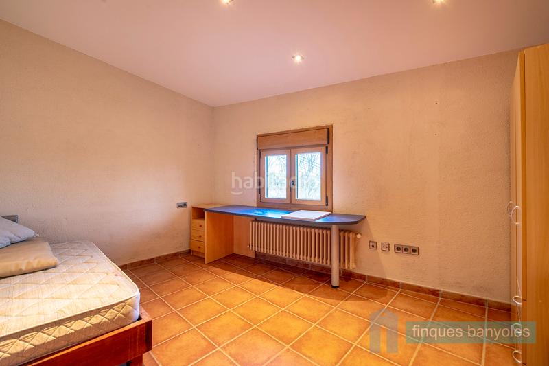 Foto 4d8f80a5-d482-4c06-a2a1-0f97115885aa. Bauernhof mit kamin heizung parking pool in Camós