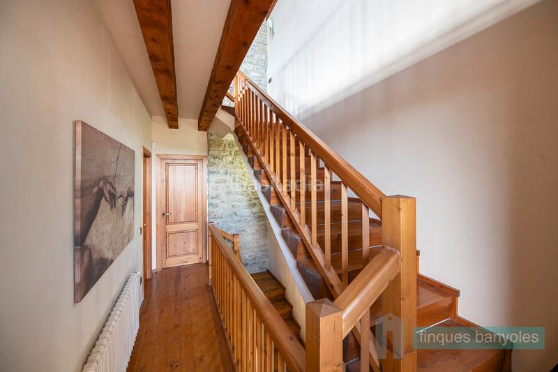 Foto 4fc711f6-25e7-4cd1-a98b-66d8805c6ab9. Bauernhof mit kamin heizung parking pool in Camós