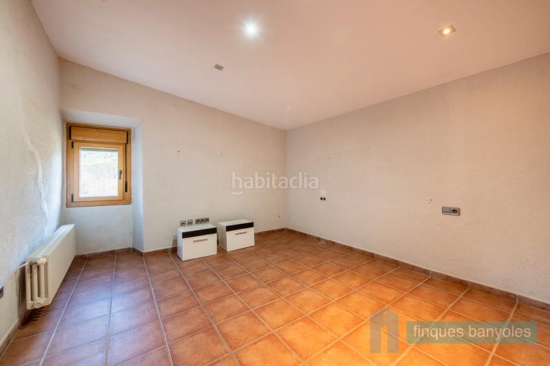 Foto 6008f86f-fa08-4403-a776-2517481f1f4a. Bauernhof mit kamin heizung parking pool in Camós