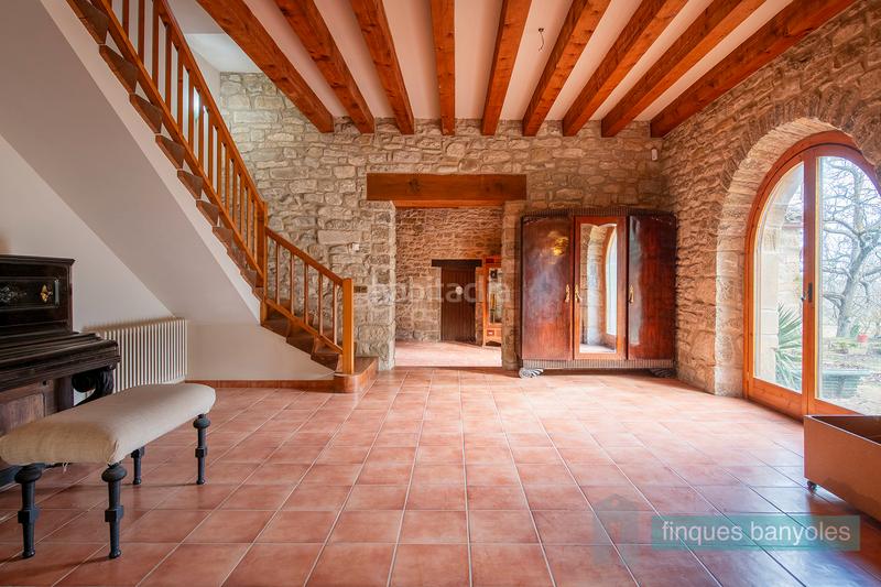 Foto 7cdc6d80-dff5-4c91-a30f-e7380ba6d017. Bauernhof mit kamin heizung parking pool in Camós