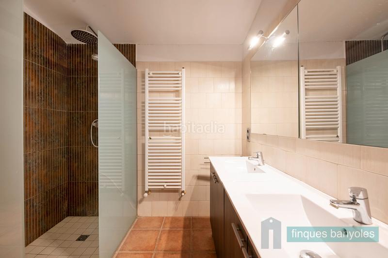 Foto 9928d308-fc7d-4c83-89d3-3db6e9782fa8. Bauernhof mit kamin heizung parking pool in Camós