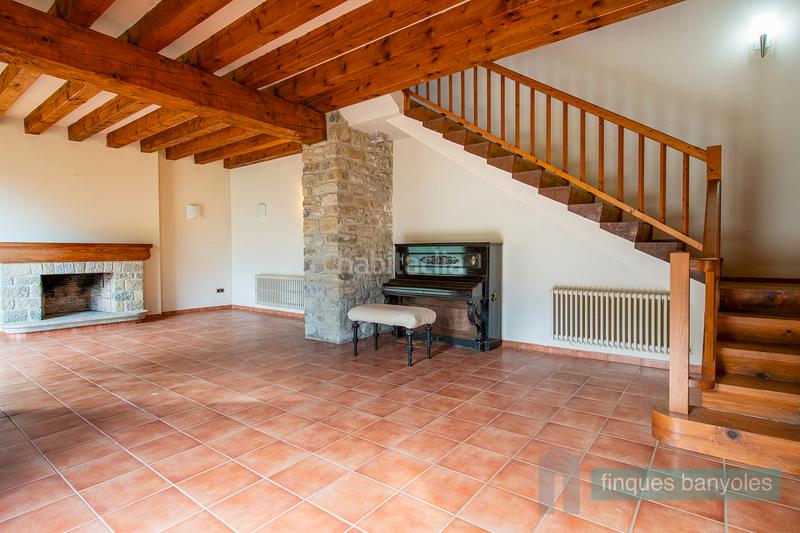 Foto c4f3d0d3-7765-4adc-8ebc-4da96146526f. Bauernhof mit kamin heizung parking pool in Camós