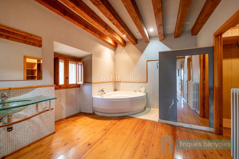 Foto c9453c69-f602-4967-9af2-a23dafbf086c. Bauernhof mit kamin heizung parking pool in Camós