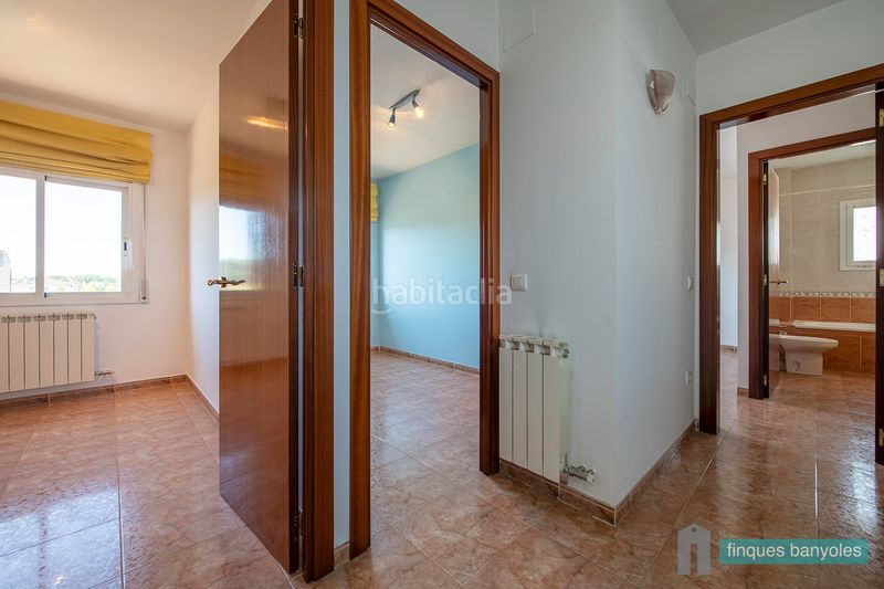 Foto e68470be-ae18-42df-8d66-e7901312f8ba. Xalet amb aparcament a Fontcoberta