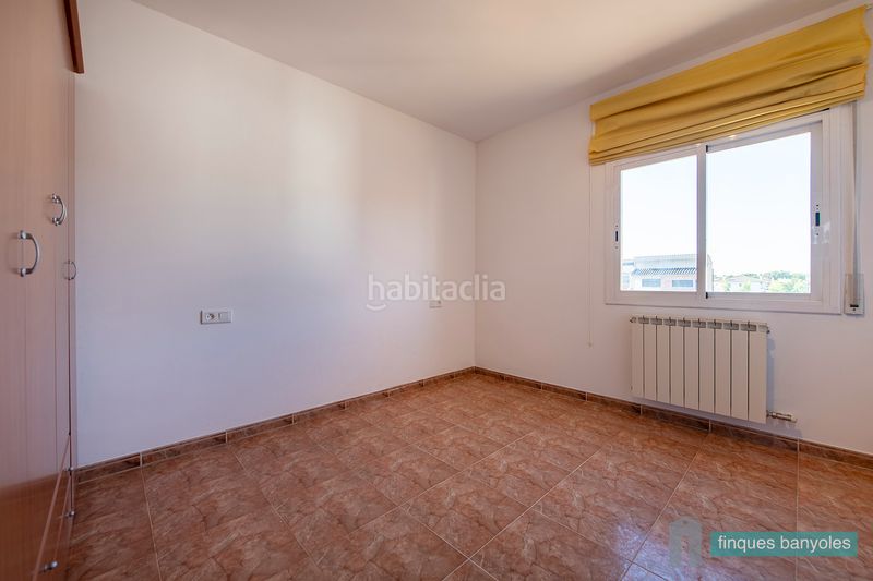 Foto ea5a3160-9b63-4e2c-a432-543c322d73db. Xalet amb aparcament a Fontcoberta