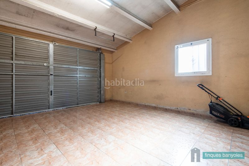 Foto f07fc0ae-0eba-482c-bea6-1373b3698baf. Xalet amb aparcament a Fontcoberta