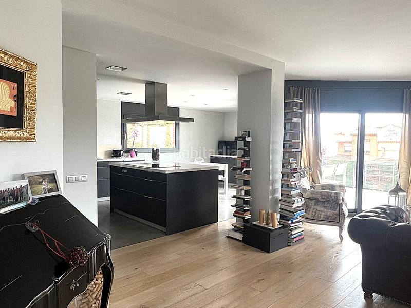 Foto 80087acf-b650-4ce3-90af-d003da262549. Chalet exclusiva e impecable vivienda con gran piscina en Garriga (La)