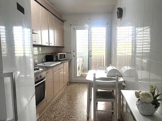 Pis  Carrer de ramon dagà. Amplia vivienda totalmente exterior