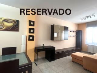 Pis  Carrer de corró. Piso bien situado para entrar a vivir! amueblado