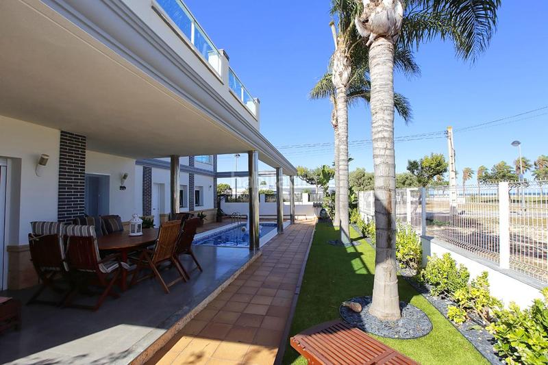 Foto fa4f0774-c90d-4f72-a518-f1f325f6187f. Chalet en Alcanar