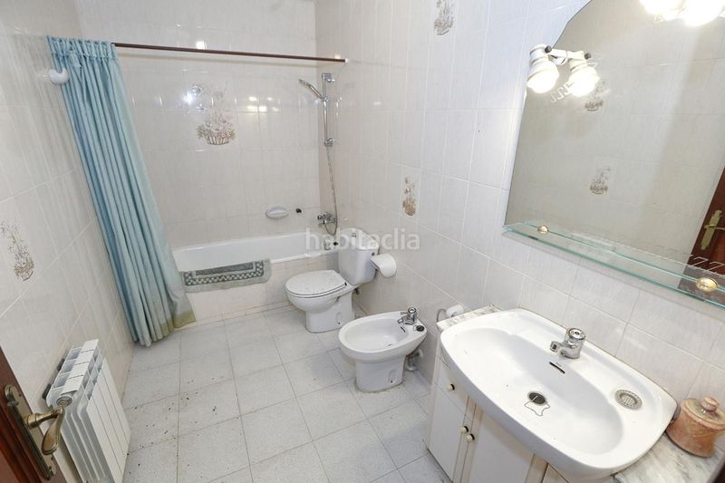 Foto e2ff577d-ff32-4458-8f0e-4d90a80c1514. Casa adosada en Alcanar