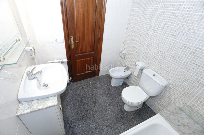 Foto 6c0cf883-b64d-4e2c-8ae1-c3d97adc1a4b. Casa adossada a Alcanar