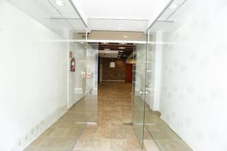 Local Comercial a Alcanar. Local o almacen de 90 m2 muy centrico. aproveche esta oportunida