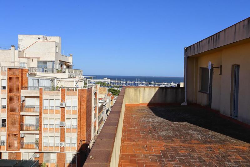 Foto 542fe1d2-68d7-46c8-8fbe-ded8f5ec798a. Édifice dans Centre La Ràpita