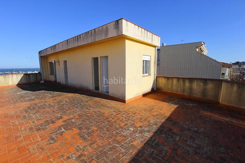 Foto a04a3e25-a774-4dec-8c28-7a6e5cc55cb4. Édifice dans Centre La Ràpita