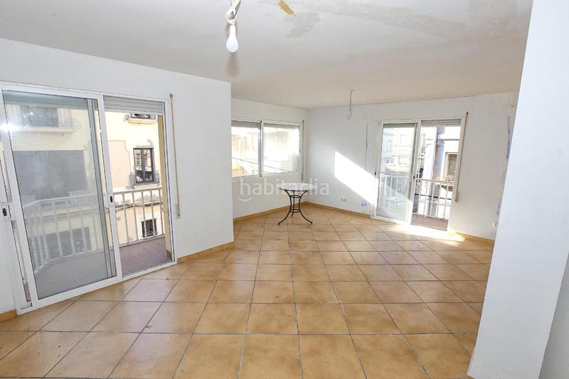 Foto f0a733c6-6f6d-415c-962d-d8c24a807a98. Édifice dans Centre La Ràpita