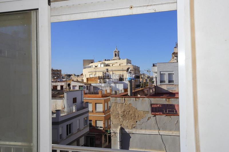 Foto f5422f4e-6b87-43cb-bb82-a9529067a852. Édifice dans Centre La Ràpita