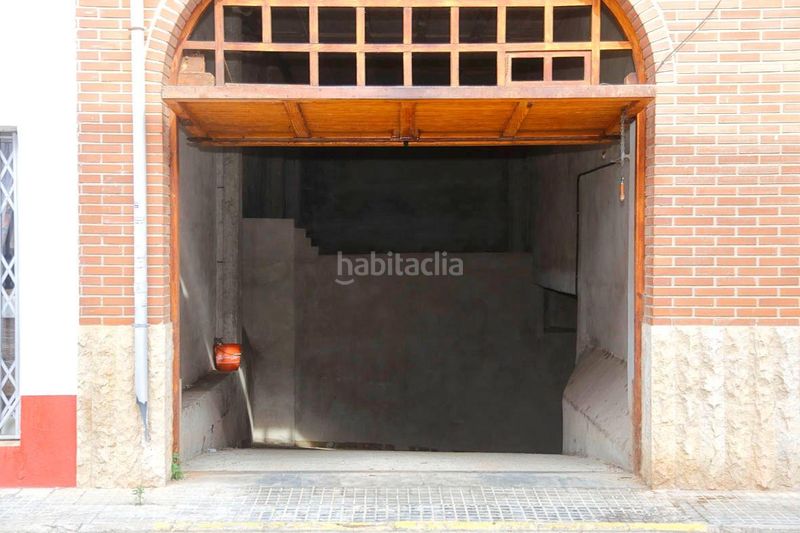 Foto 9d107128-966b-4b22-a24d-450b244e37f4. Local comercial a Alcanar