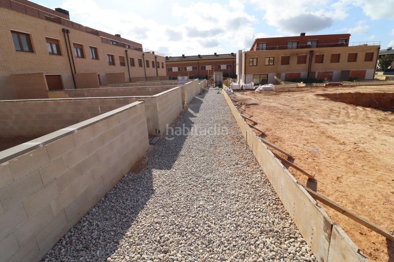 Foto 1e3eb6e1-577e-47aa-b720-ce10fed3d7cd. Casa pareada casas apareadas en zona alta en Ulldecona