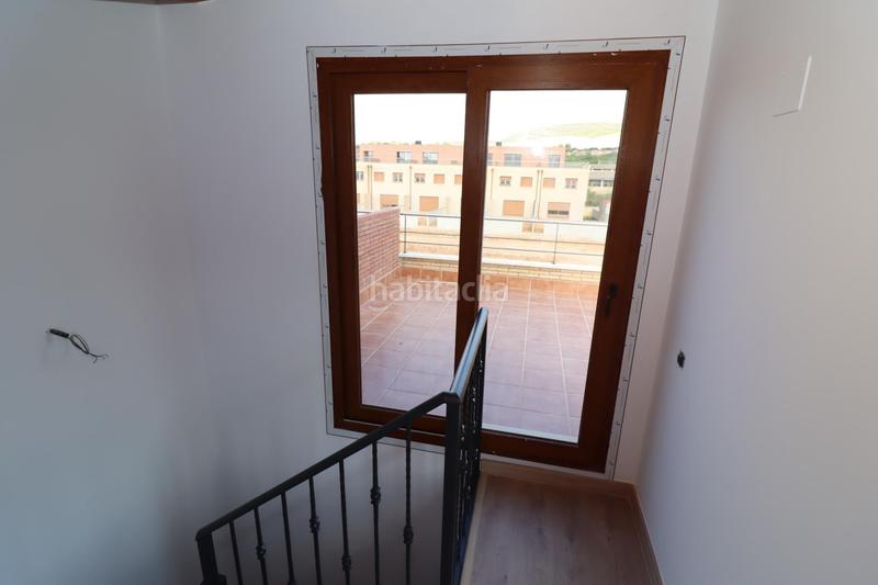 Foto 259015da-4055-433b-ba1f-e304f4375c50. Casa aparellada amb aparcament piscina a Ulldecona