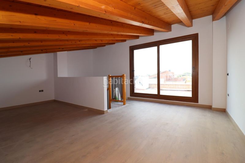 Foto 4e4696d1-5838-410b-bcd9-e0e72fd4ff41. Casa pareada casas apareadas en zona alta en Ulldecona