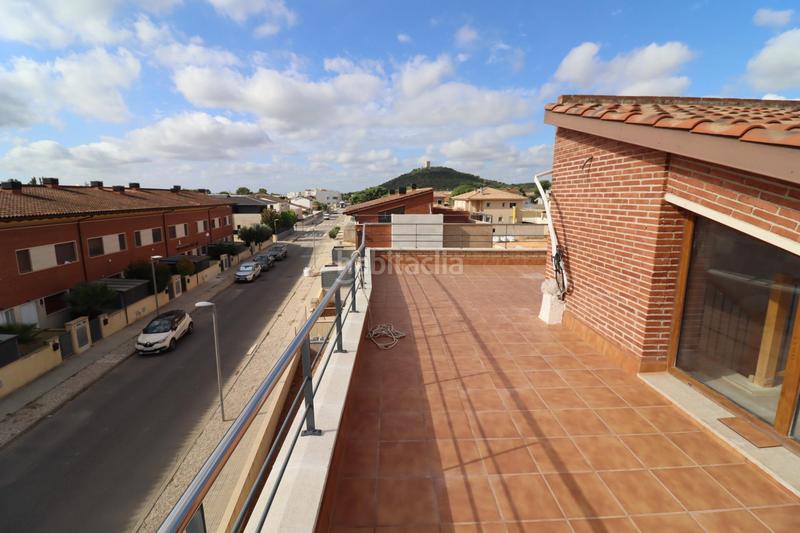 Foto 5188feb0-e2fa-40a3-b51d-8ffd46903a2b. Casa aparellada amb aparcament piscina a Ulldecona