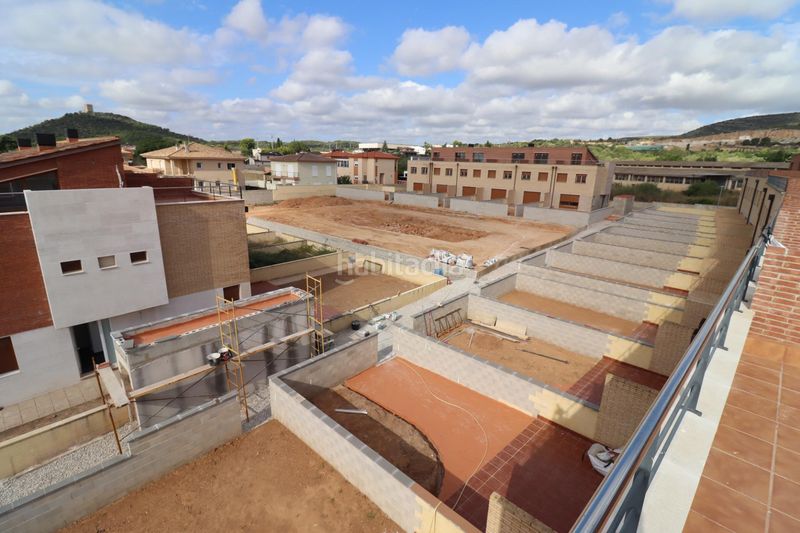 Foto 5e5d8da4-6fc2-43d4-8729-b19c90e4a6a9. Casa pareada casas apareadas en zona alta en Ulldecona
