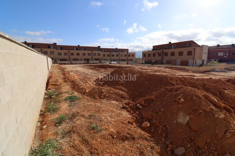 Foto 67a4f9fa-6ee7-41fe-8857-e17a220c24e9. Casa pareada casas apareadas en zona alta en Ulldecona