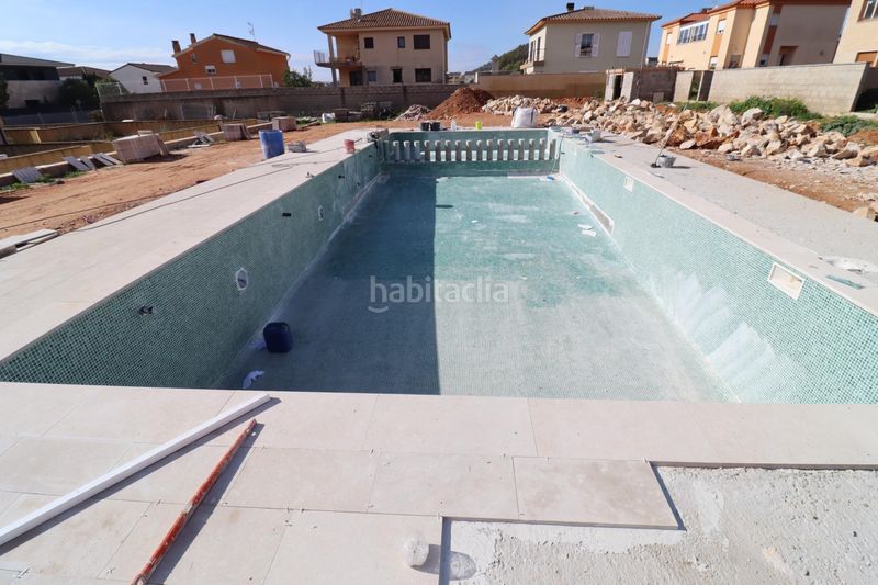 Foto 822f4f95-2704-4f73-8297-04816cfd6c56. Casa pareada casas apareadas en zona alta en Ulldecona