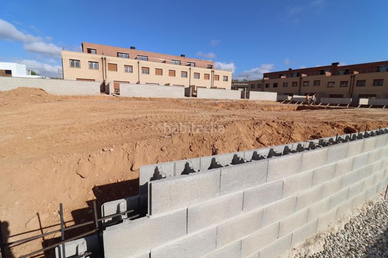 Foto c303e542-cce1-49d7-a1d5-f55be8cd729d. Casa pareada casas apareadas en zona alta en Ulldecona