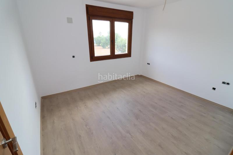 Foto d67be76c-a336-4052-a9af-0ab2c23a1aa1. Casa aparellada amb aparcament piscina a Ulldecona