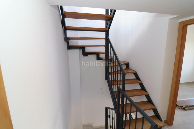 Foto eb664cf8-2c3d-4b37-967f-a708f0ca9dd5. Casa aparellada amb aparcament piscina a Ulldecona