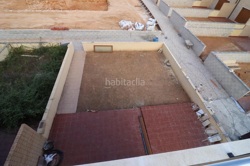 Foto f54df3dd-152c-48d5-99fb-70bdca6d53b7. Casa aparellada amb aparcament piscina a Ulldecona