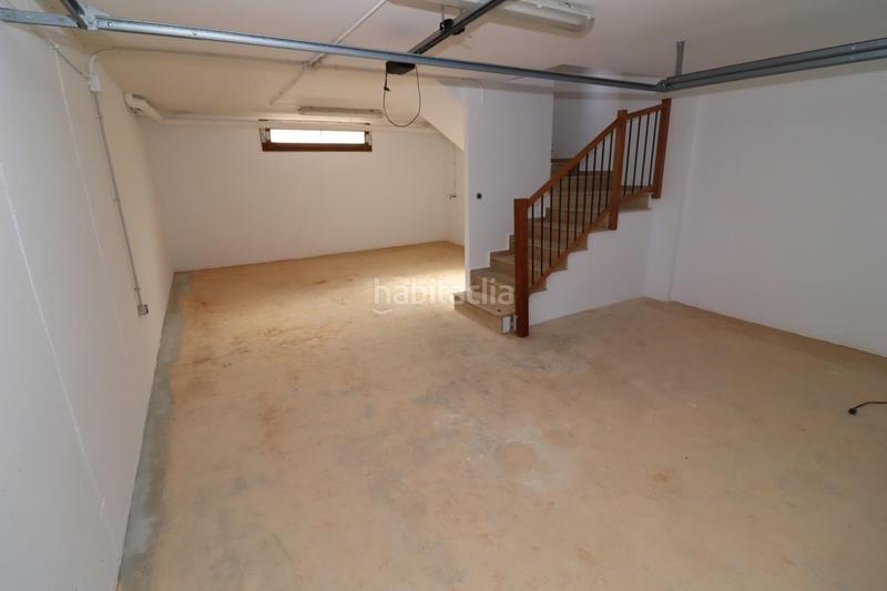 Foto f6517601-6463-47e6-8629-9f1c2dd09fb0. Casa aparellada amb aparcament piscina a Ulldecona