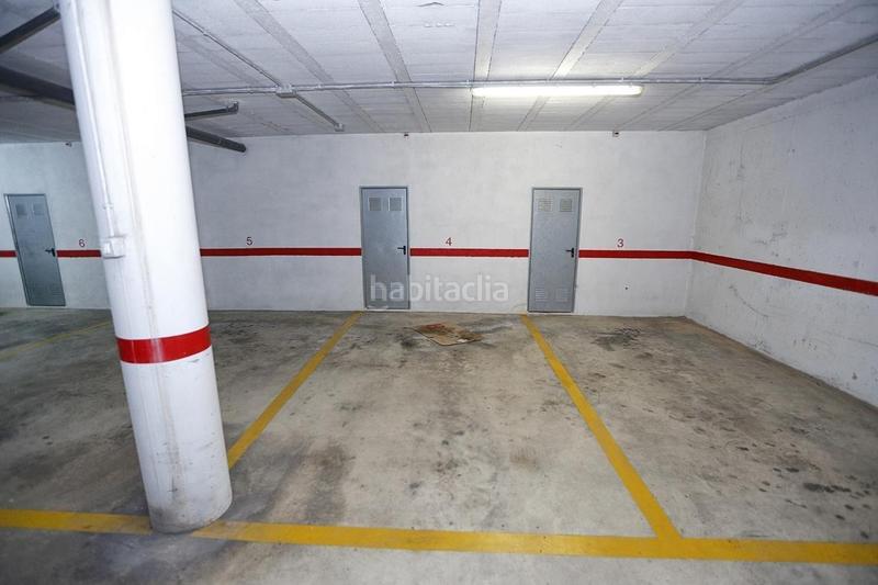 Foto 3dc02df7-668c-4e19-8b42-7b83f2e7bad1. Aparcament cotxe a Alcanar