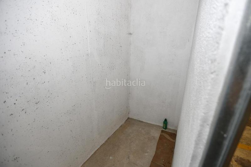 Foto 6fd48af5-d51f-484f-854b-a463c9cc2d3a. Aparcament cotxe a Alcanar