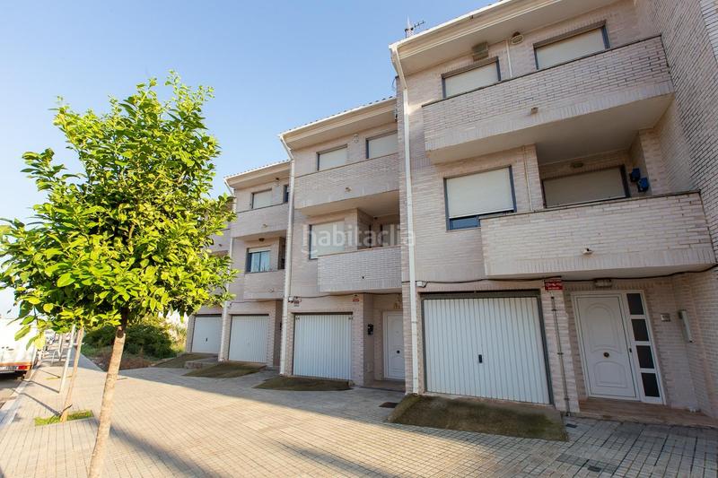 Foto 20d5526a-0910-41ad-bd6b-a65008585078. House with parking in Alcanar