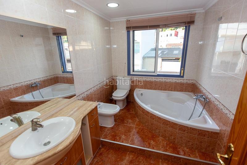 Foto c02c2035-06da-405e-bf4c-eba5971b334b. House with parking in Alcanar