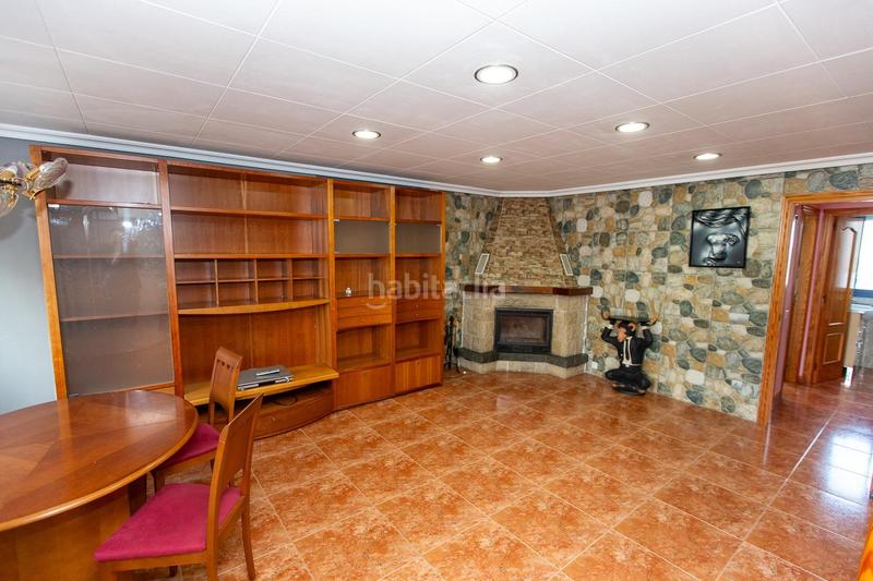 Foto cb9639d8-aa9a-4097-8aae-ac73573bfaa2. House with parking in Alcanar