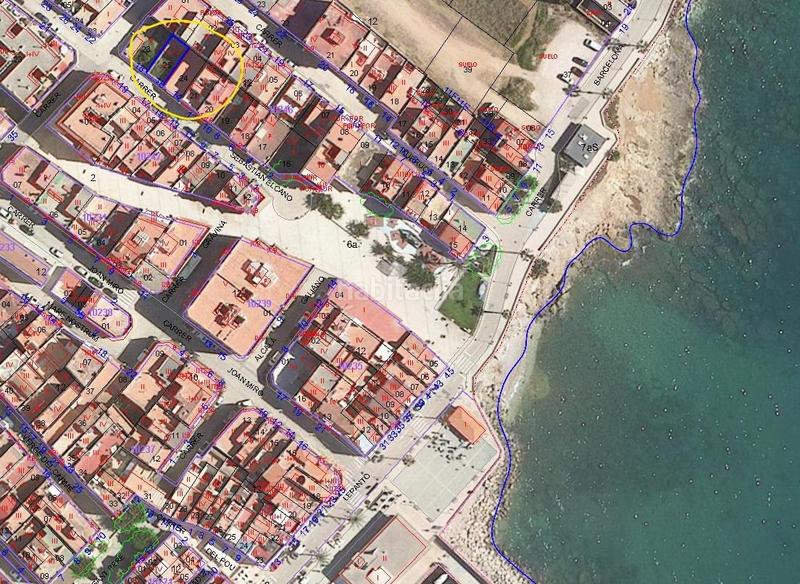 Foto 37c461e9-771e-4585-ad38-e552656c1eab. Terreno residencial patio en les cases en Alcanar